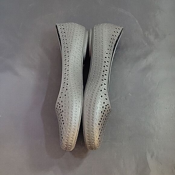 OKABASHI SAMANTHA ROUND TOE SLIP-ON WOMEN"S CUTOUT DESIGN WOMEN"S FLAT SHOE - Picture 11 of 14